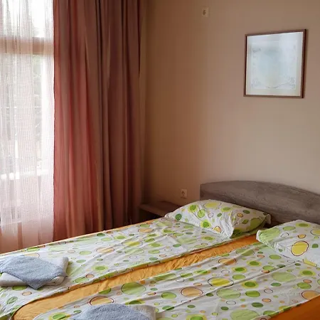 Apartcomplex Rich 3 Lejlighed *